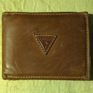 Vintage Guess Brown Leather Card, Cash And  ID Holder Now Asking ONLY $20